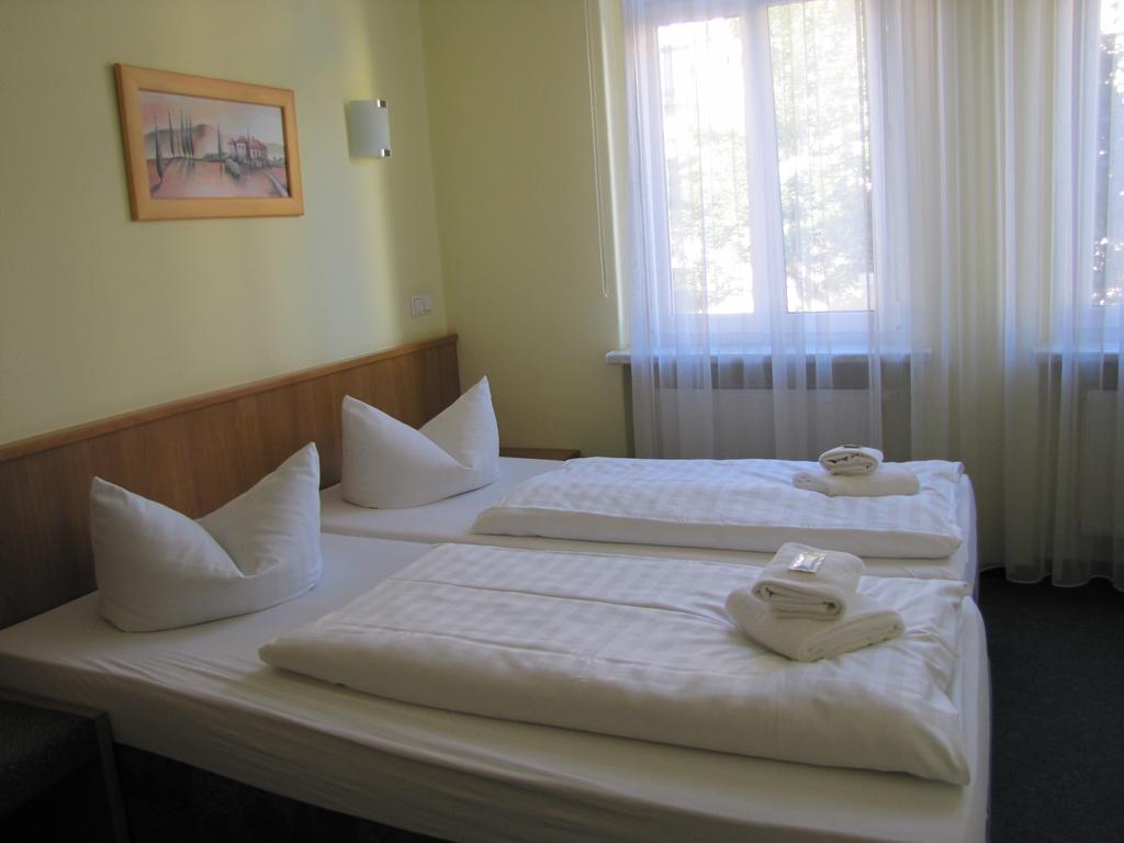 Central Hotel Gera Buitenkant foto