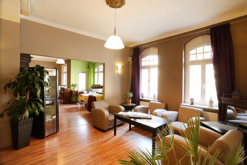 Central Hotel Gera Buitenkant foto